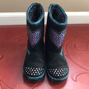 Sketchers fuzzy boots